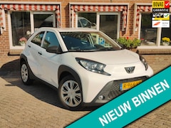 Toyota Aygo X - 1.0 VVT-i MT Airco Cruise Carplay - RIJKLAAR