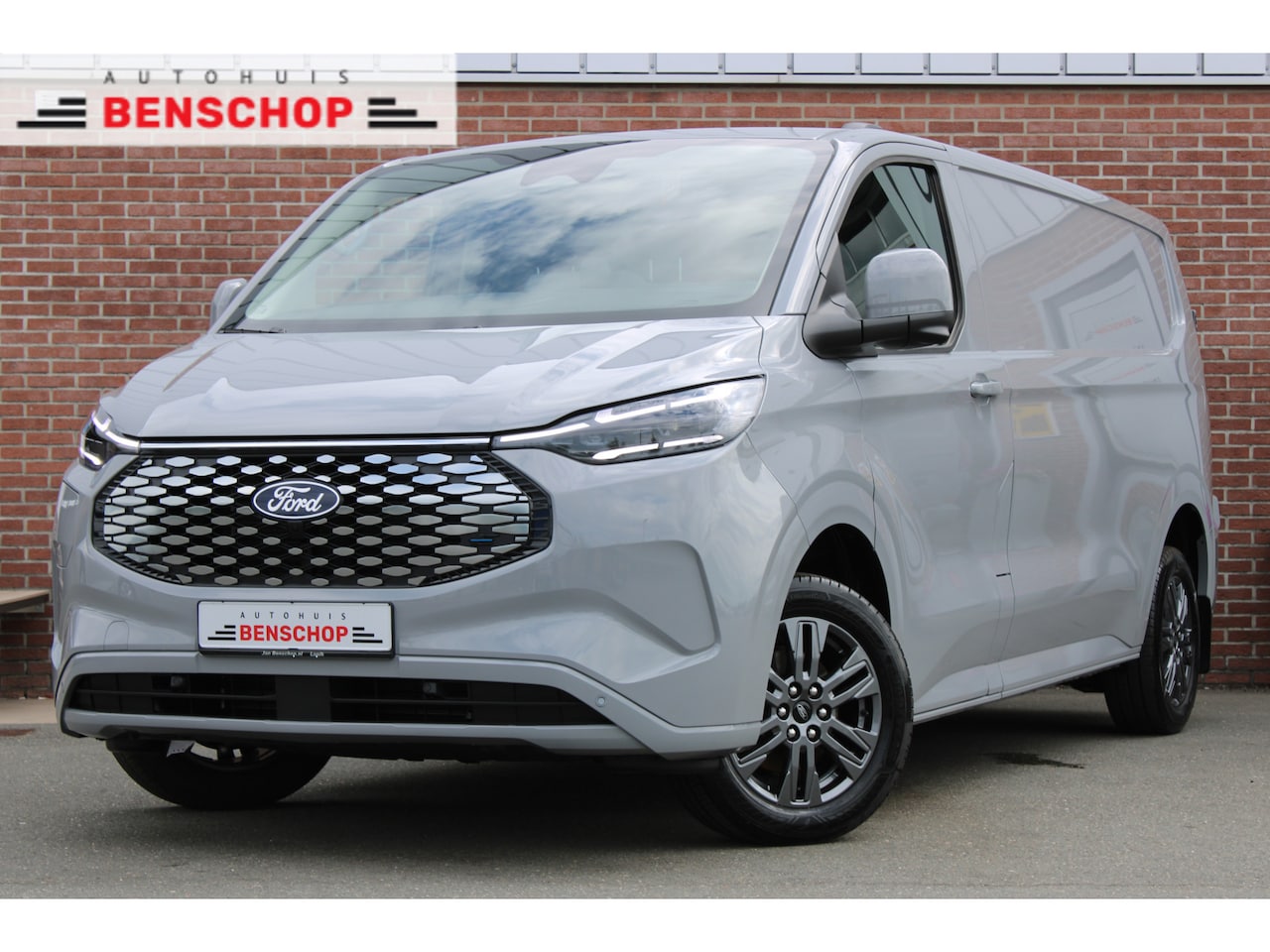 Ford E-Transit Cust. - 340 L2H1 Limited 71 kWh |MATRIX-LED|B&O|360-CAM|KEYLESS| - AutoWereld.nl