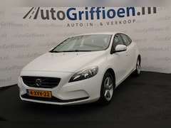 Volvo V40 - 1.6 T2 Kinetic nette hatchback met nieuwe APK bij aflevering