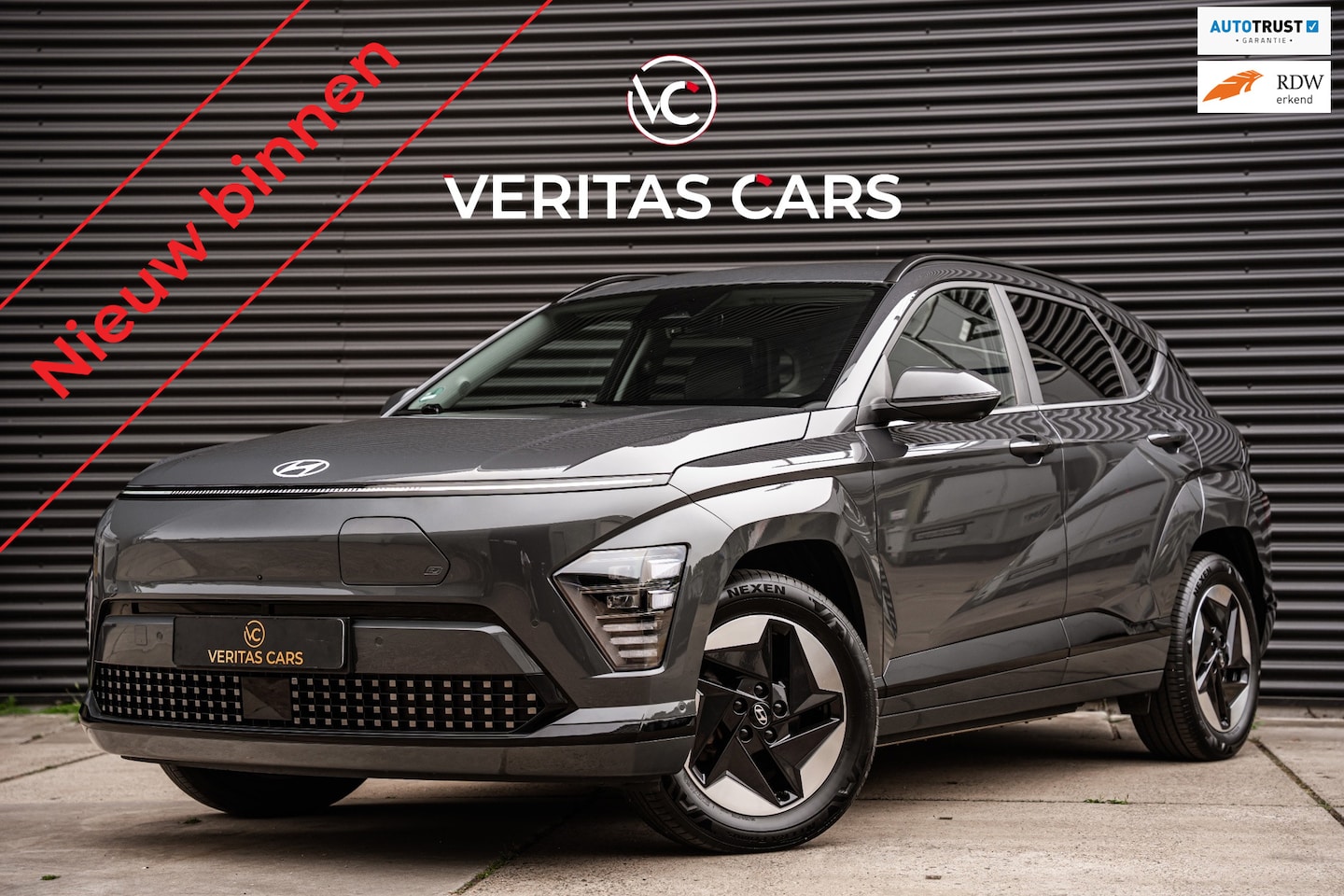 Hyundai Kona Electric - EV Fashion 65,4 KWH|BTW|Drive Mode|360°|BVM|HBA|Keyless|Trekhaak|Carplay e.o. - AutoWereld.nl