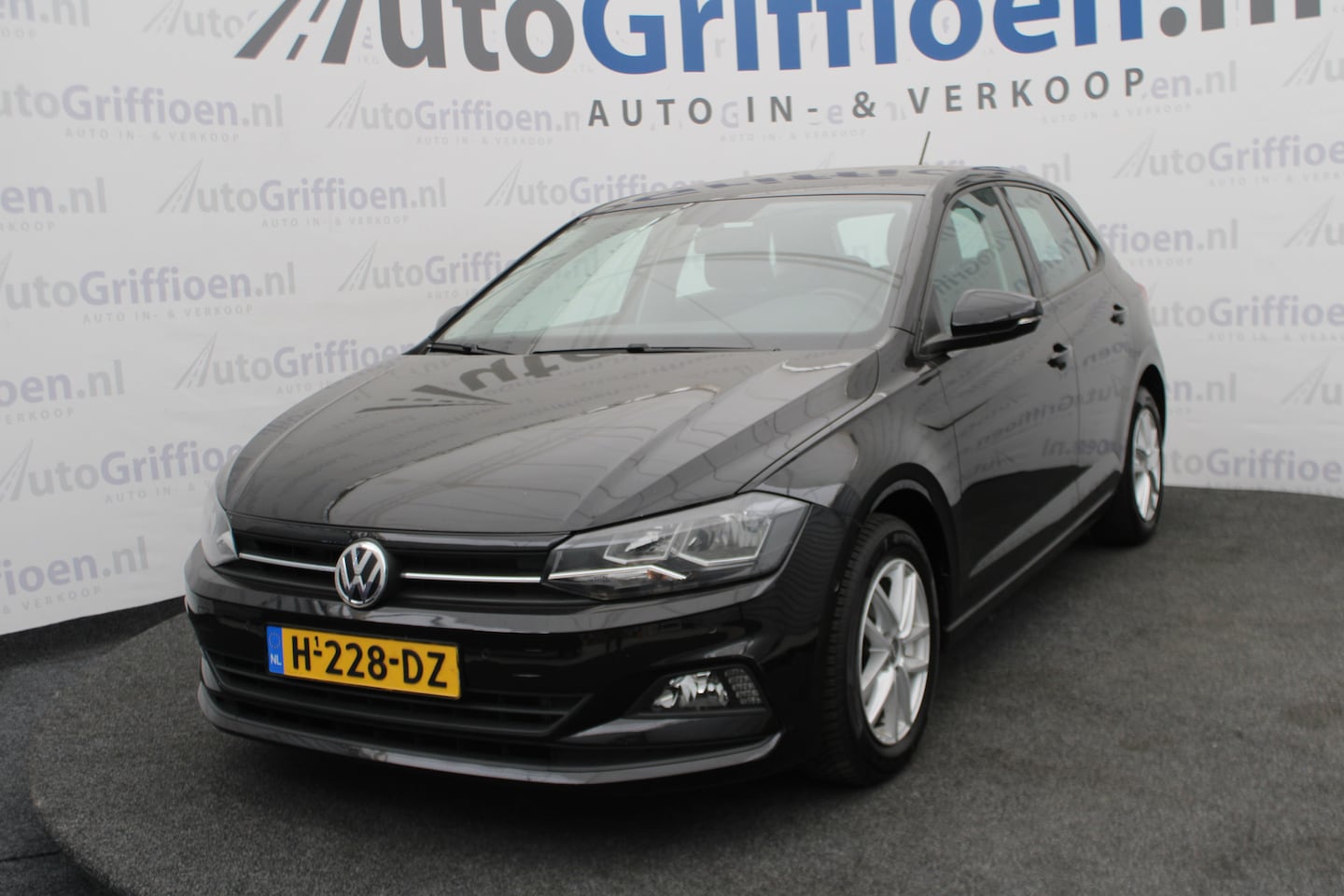 Volkswagen Polo - 1.0 TSI Comfortline Business nette 5-deurs met navi - AutoWereld.nl