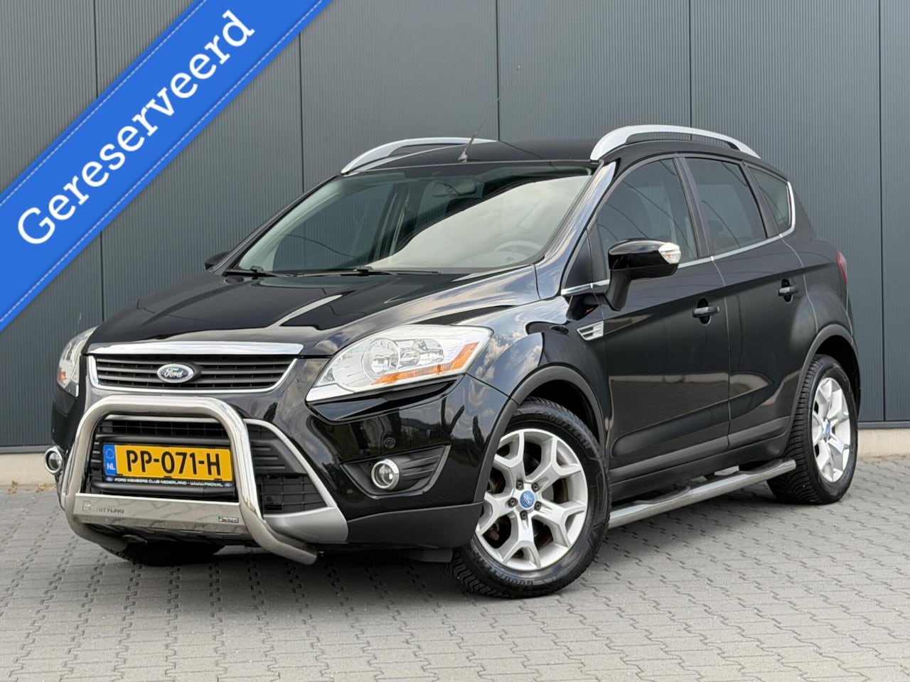 Ford Kuga - 2.5 20V Titanium 200PK - Goed Onderhouden - Trekhaak - AutoWereld.nl