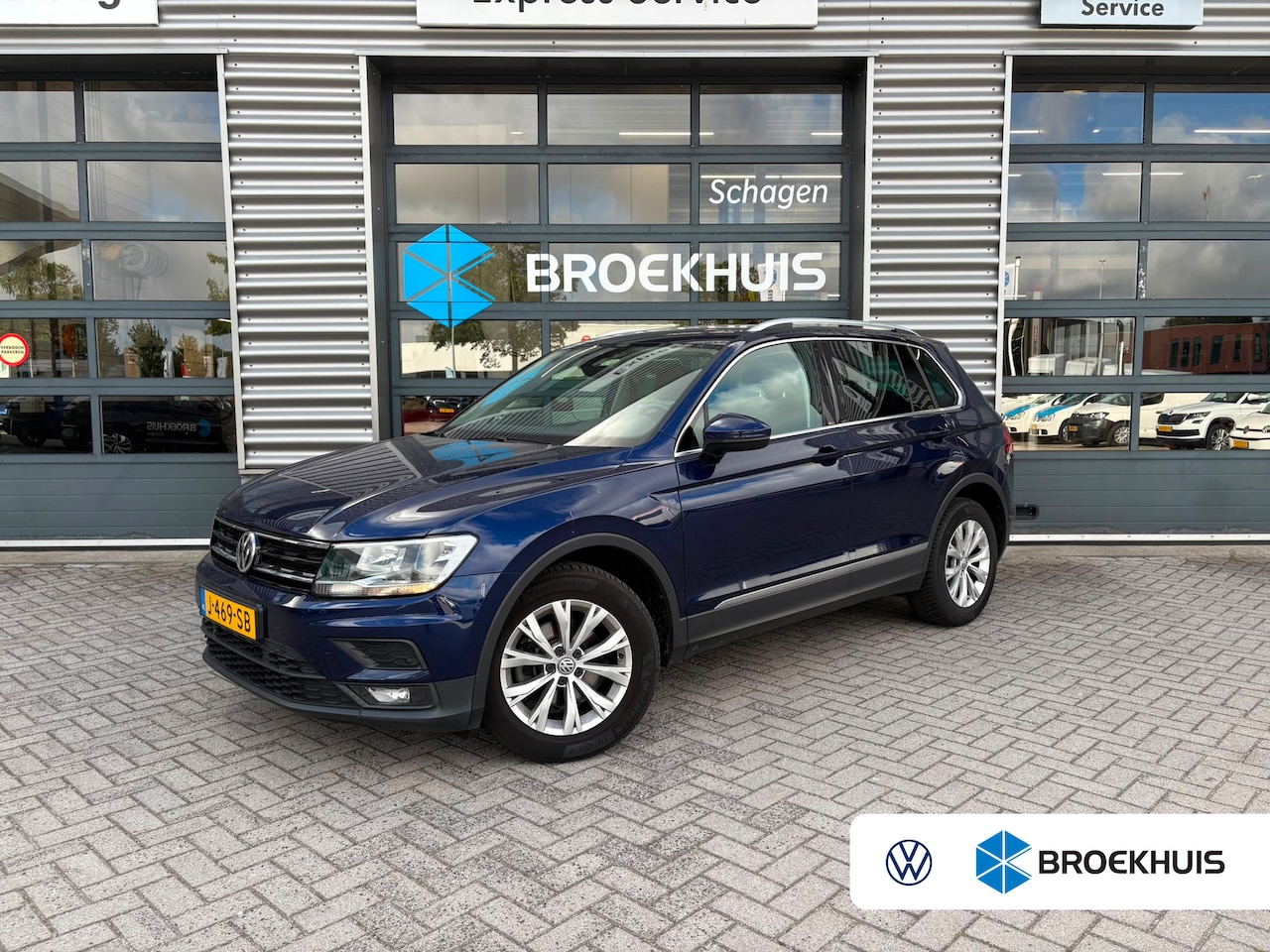 Volkswagen Tiguan - 1.5 TSI 130 pk Comfortline Business | Parkeersensoren | Navigatie | Cruise control adaptie - AutoWereld.nl