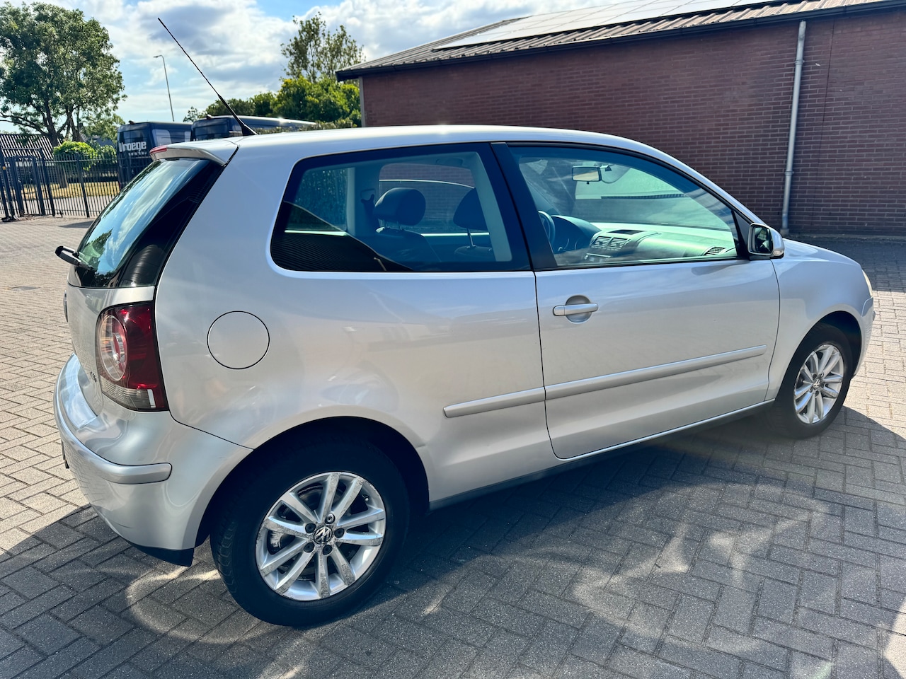 Volkswagen Polo - 1.6-16V Optive Airco/All season banden