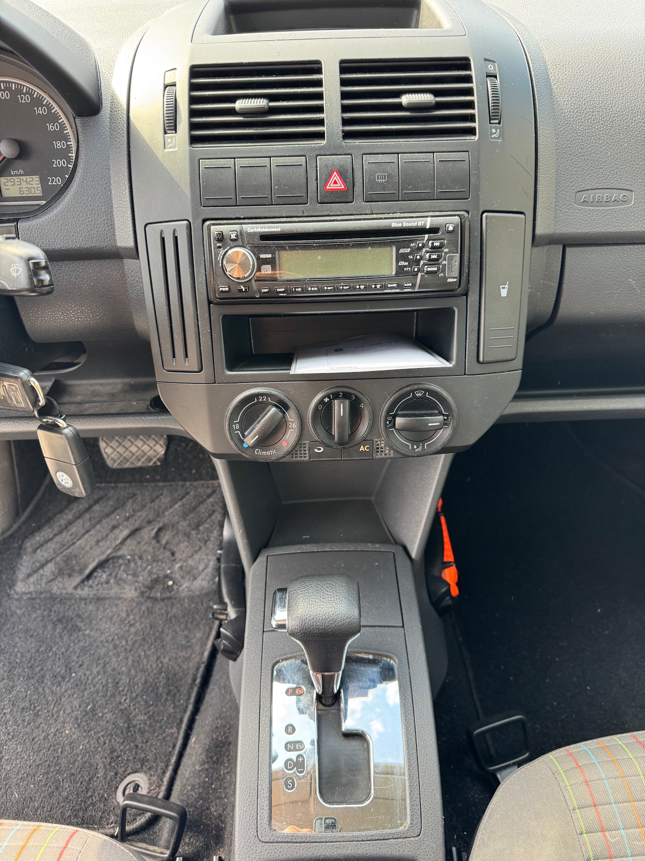 Volkswagen Polo - 1.6-16V Optive Airco/All season banden