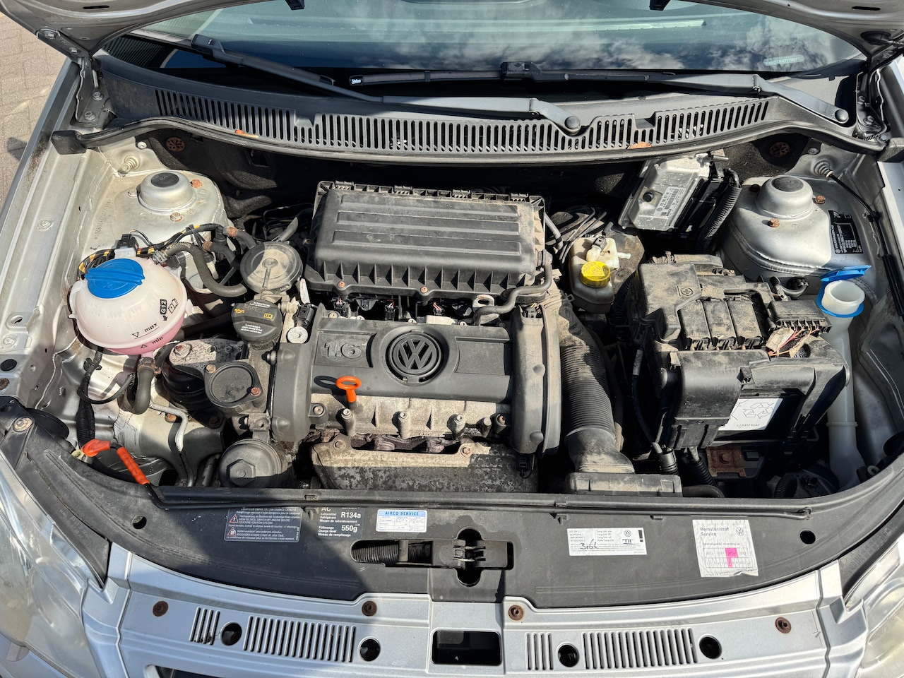 Volkswagen Polo - 1.6-16V Optive Airco/All season banden