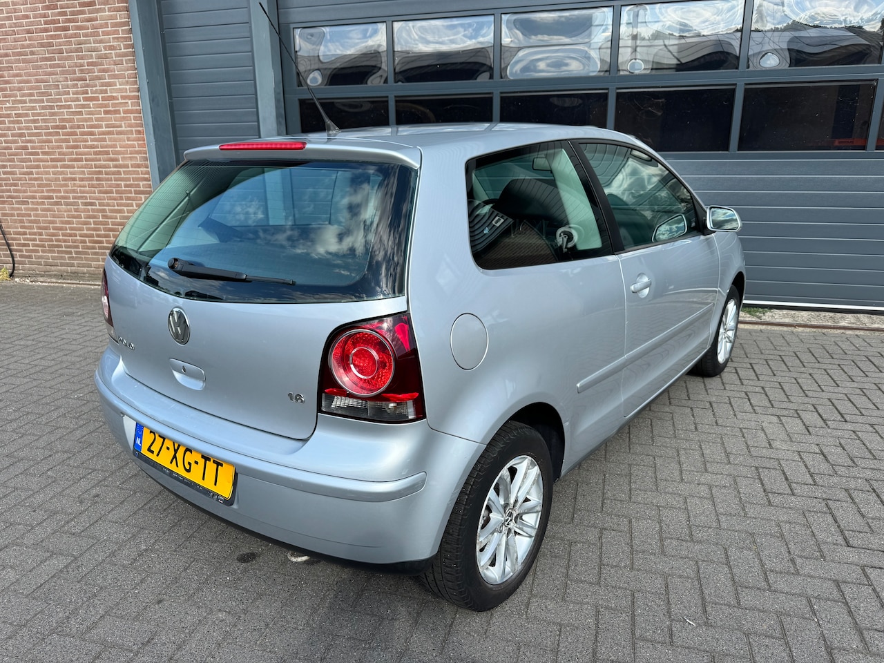 Volkswagen Polo - 1.6-16V Optive Airco/All season banden