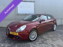 Alfa Romeo Giulietta - 1.4 T Distinctive Automaat 2012 / Climate / Cruisecontrol / PDC / 2e eigenaar