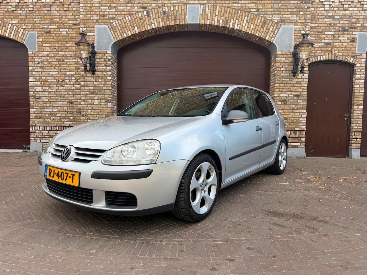 Volkswagen Golf - 1.4 Android/Bluetooth/17 Inch/Elekt Ramen/Elekt Spiegels/Apk 12/2026 - AutoWereld.nl