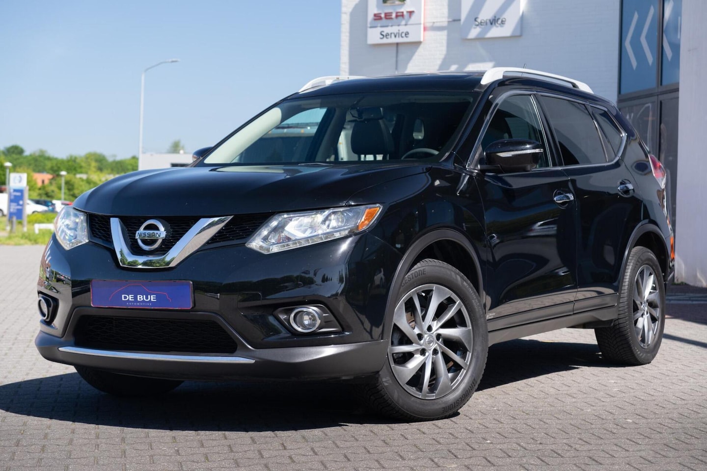 Nissan X-Trail - |Rogue 2.5 Automaat|Tekna+|Trekhaak|Leder|Bose|Xenon|Panoramadak|Volledig Onderhouden - AutoWereld.nl