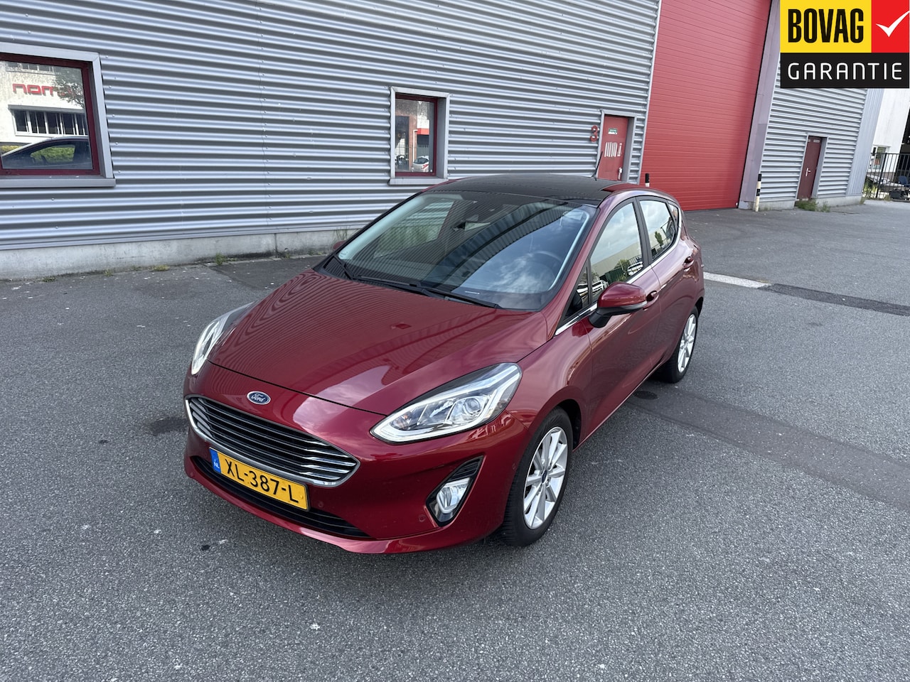 Ford Fiesta - 1.0 EcoBoost Titanium | 2E EIGENAAR | 3/6 OF 12 MND GARANTIE | CAMERA | PANO DAK | TREKHAA - AutoWereld.nl