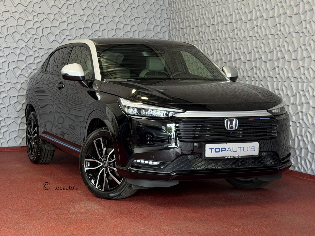 Honda HR-V - 1.5 e:HEV ADVANCE STYLE PLUS PANORAMA BI-TONE LED 360.CAMERA ELEK.KLEP 18''LMV STOEL/STUUR - AutoWereld.nl