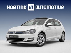 Volkswagen Golf - 1.2 TSI Connected Series | Pano | R-Line stoelen | Volledig onderhouden