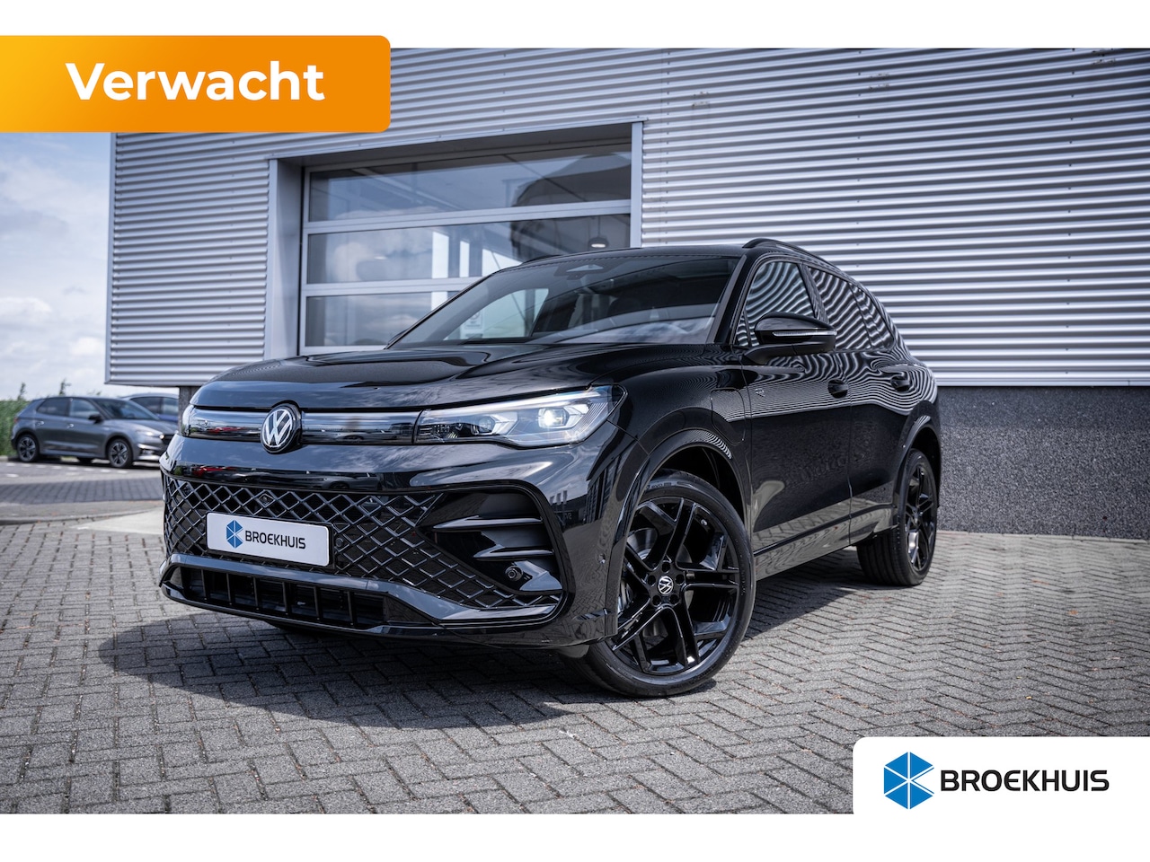 Volkswagen Tiguan - R-Line Edition - eHybrid | 'App-Connect' draadloze smartphone integratie | Automatische af - AutoWereld.nl