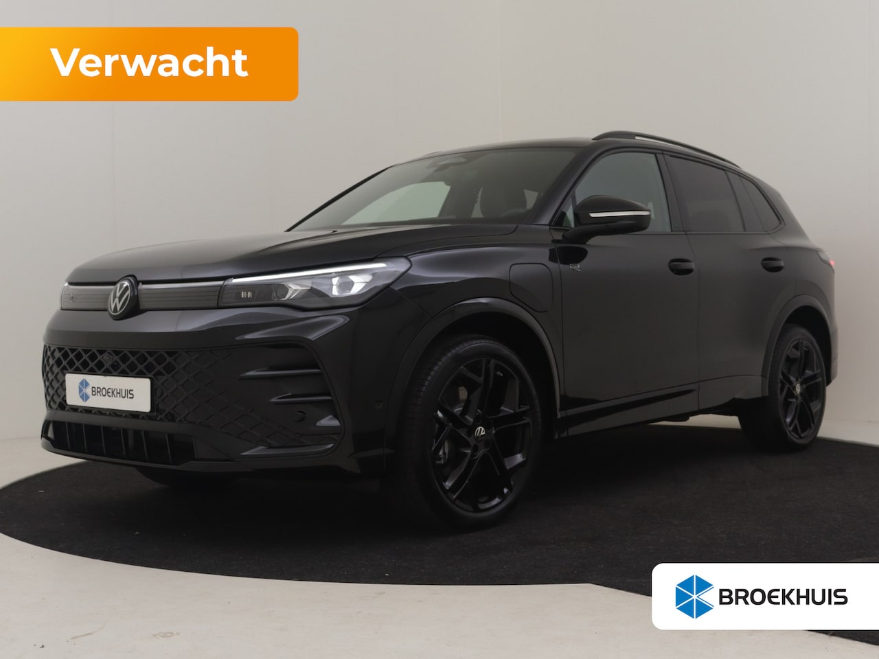 Volkswagen Tiguan - R-Line Edition - eHybrid | 'App-Connect' draadloze smartphone integratie | Automatische af - AutoWereld.nl