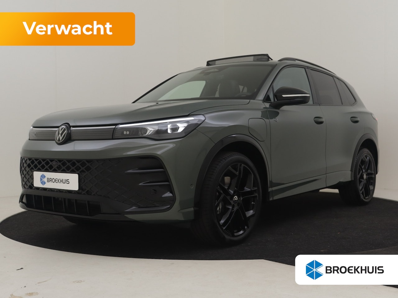 Volkswagen Tiguan - R-Line Edition - eHybrid | 'App-Connect' draadloze smartphone integratie | Automatische af - AutoWereld.nl