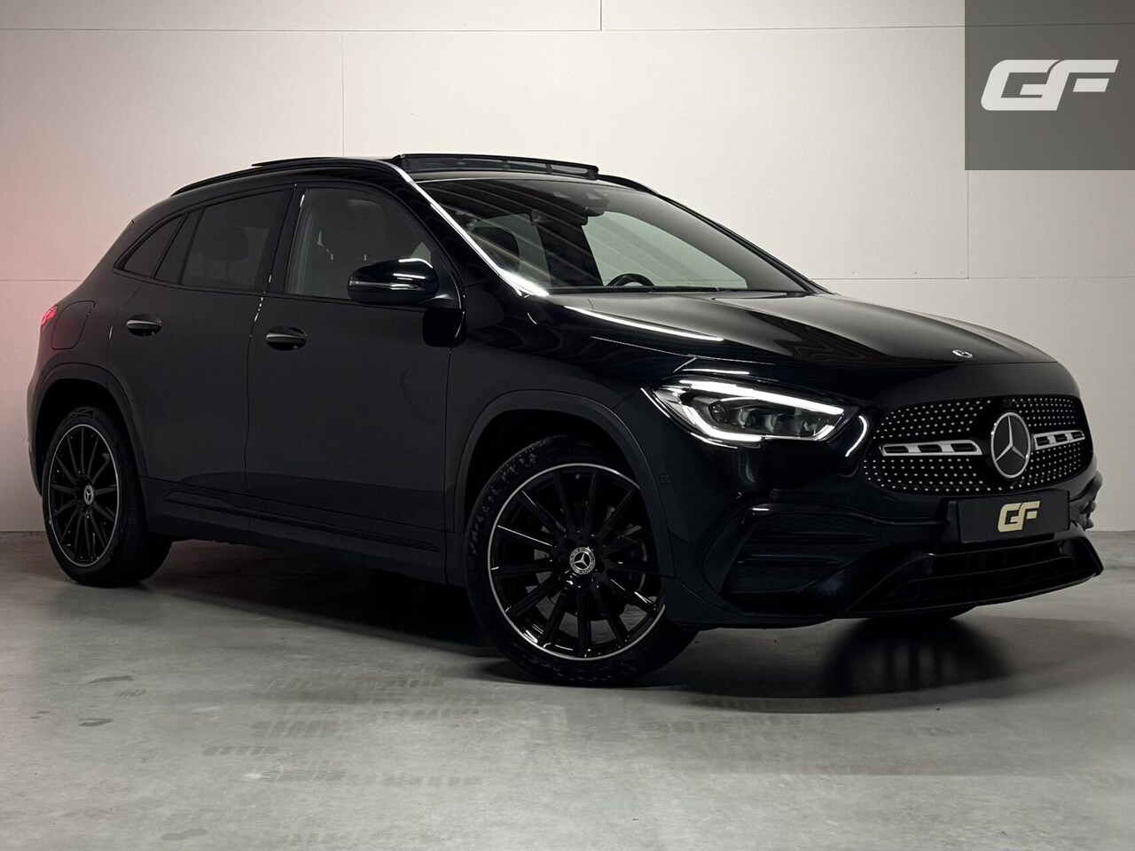 Mercedes-Benz GLA-Klasse - 250e AMG Pano Sfeer CarPlay ACC Stoelver. - AutoWereld.nl