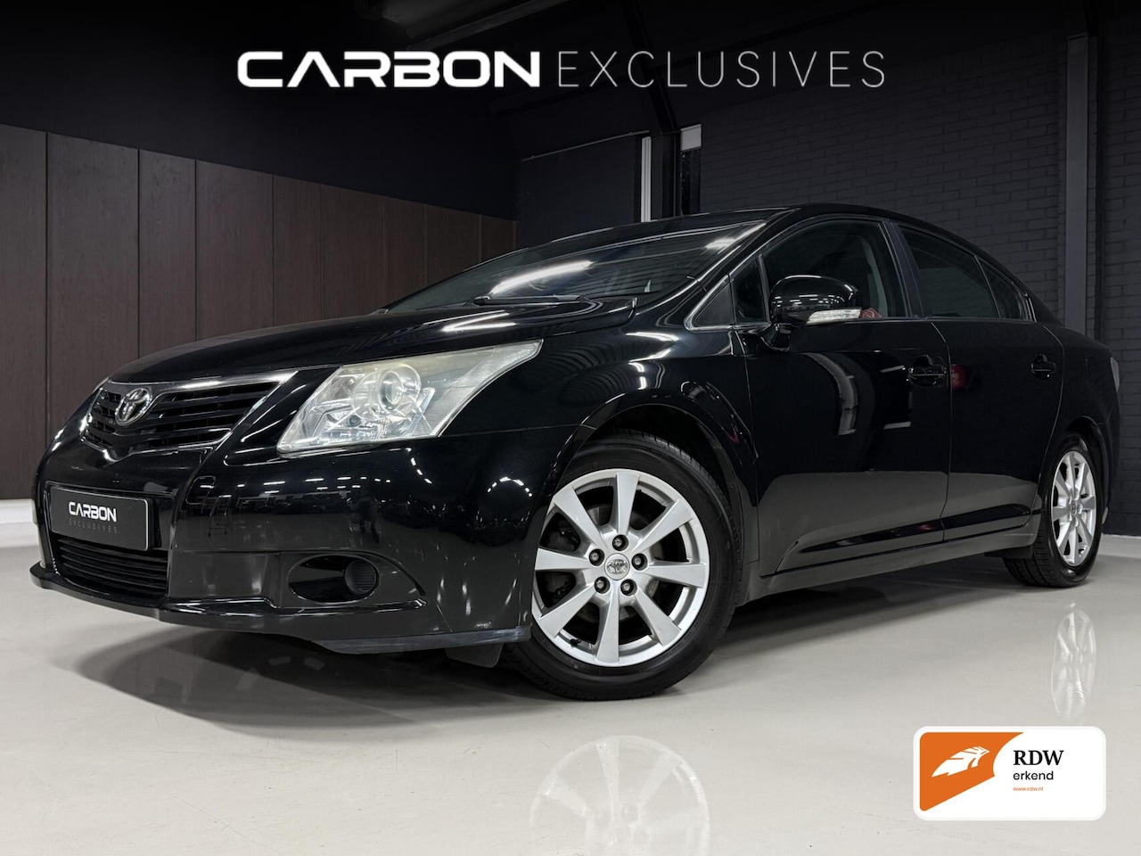 Toyota Avensis - 1.8 VVTi Dynamic | NL | Dealer onderhouden - AutoWereld.nl