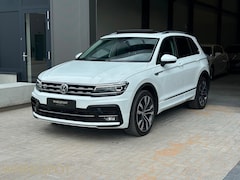Volkswagen Tiguan - 2.0 TSI 4Motion R-Line|Pano|360|ACC|NAP