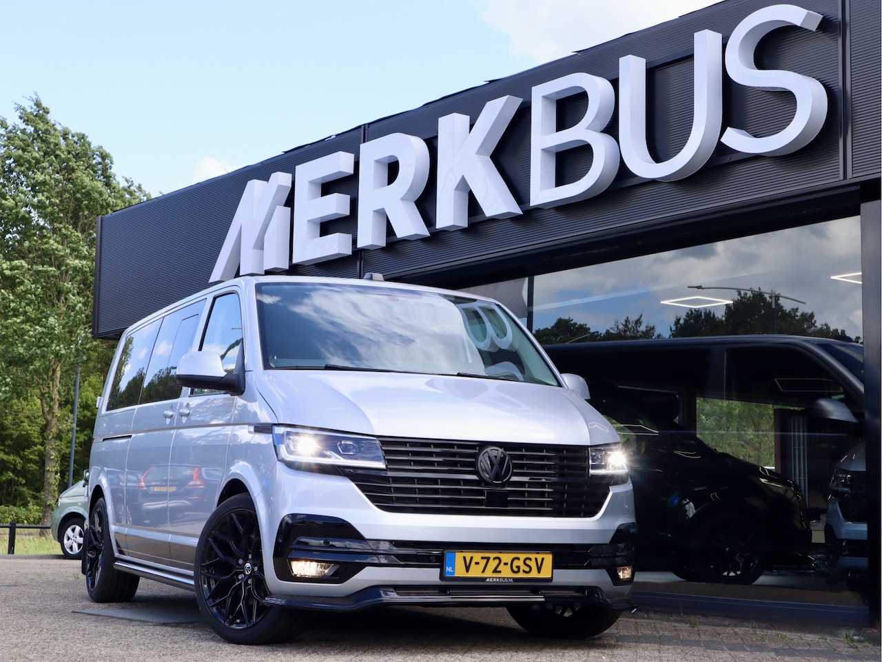 Volkswagen Transporter - 2.0 TDI DSG BULLI DUBBELE CABINE 2X SCHUIFDEUR - AutoWereld.nl
