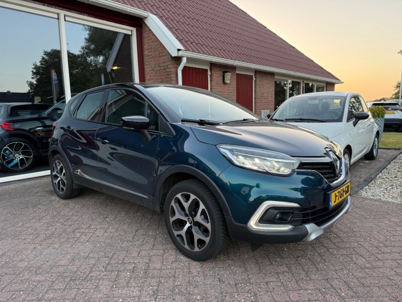 Renault Captur - 0.9 TCE INTENS Camera/AIRCO/NAVIGATIE/ECC/PDC/HOGE ZITen HOGE INSTAP - AutoWereld.nl