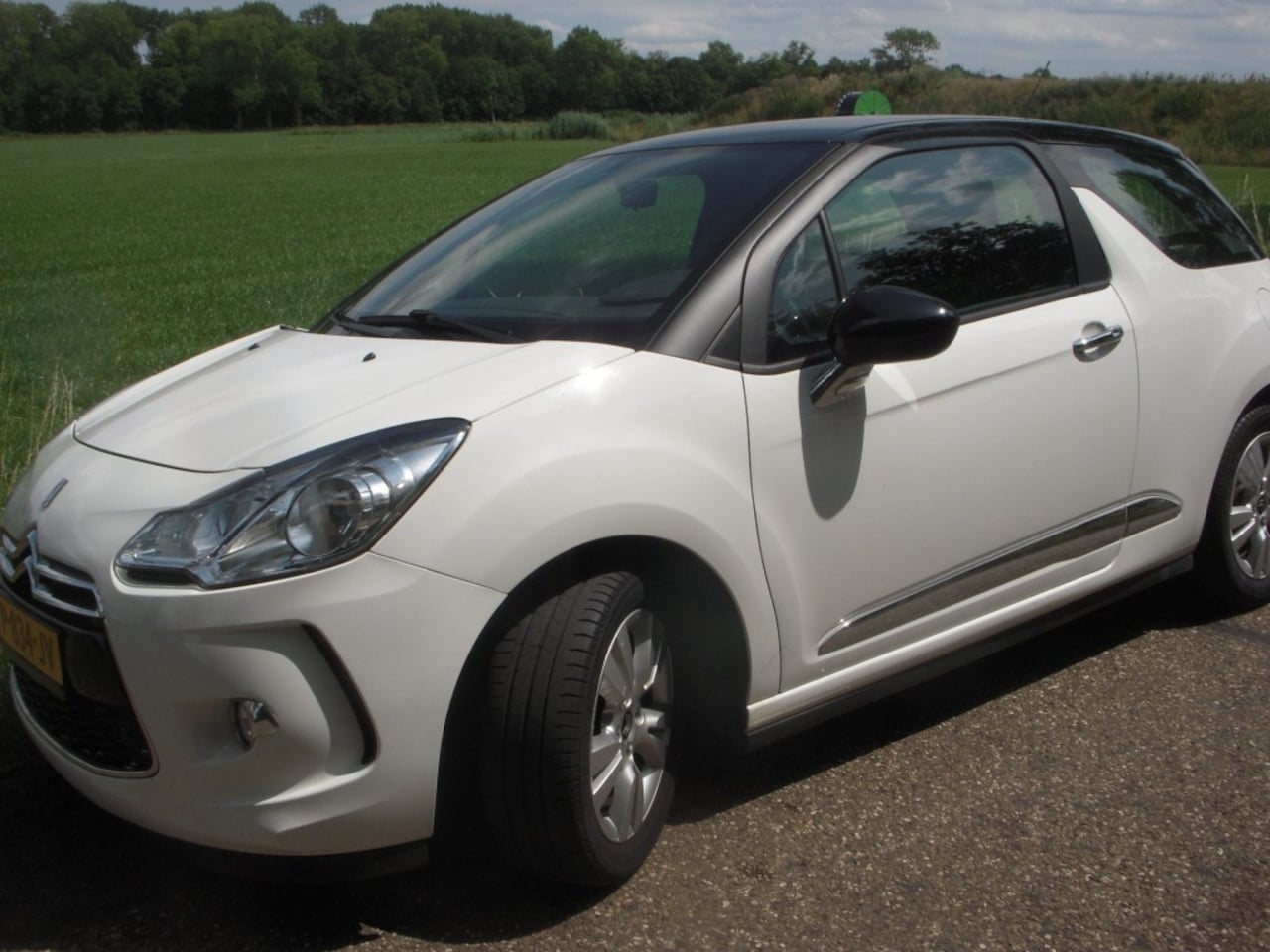 Citroën DS3 - 1.2  SO CHIC AIRCO 1op26 - AutoWereld.nl