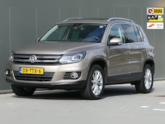 Volkswagen Tiguan - 2.0 TSI Sport&Style 4Motion NAP Pano Cruise Trekhaak sport onderstel
