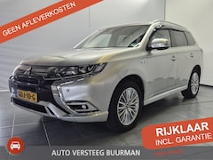 Mitsubishi Outlander - 2.4 PHEV Intense+ Automaat / Luxe Lederen bekleding / elektrische kofferklep / Trekhaak /