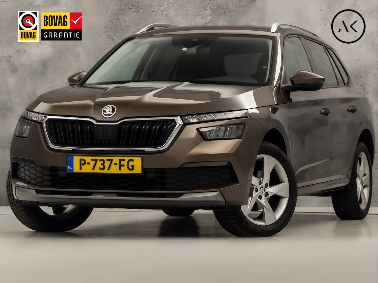 Skoda Kamiq - 1.0 TSI Sport Automaat (APPLE CARPLAY, GROOT NAVI, CLIMATE, GETINT GLAS, STOELVERWARMING, - AutoWereld.nl