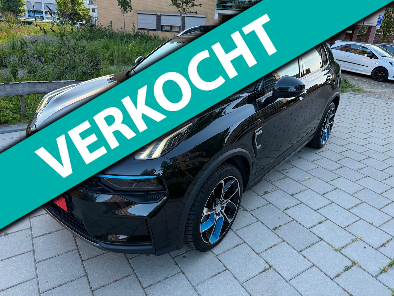 Lynk & Co 01 - 1.5 | PHEV | Panoramadak | Full Options | Zwart - AutoWereld.nl