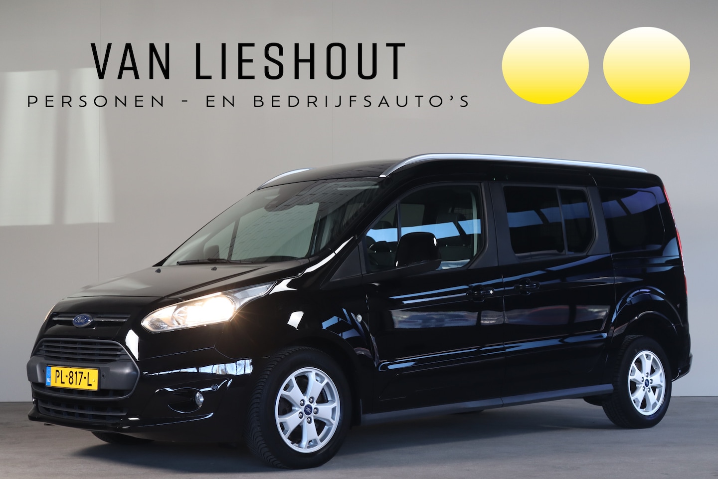 Ford Grand Tourneo Connect - 1.5 TDCi Titanium - NL- Auto!!! Parksens. V+A I Pano I Climate - AutoWereld.nl