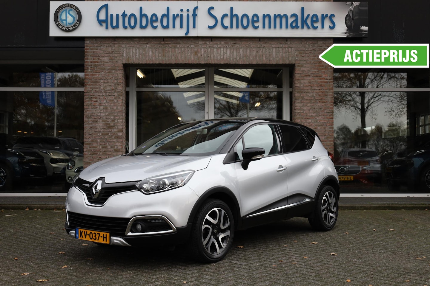 Renault Captur - 0.9 TCe Xmod CAMERA TREKHAAK LEER NAVI STOELVERW. CRUISE PDC CLIMA DUO-TONE ENZ! - AutoWereld.nl