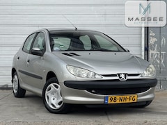 Peugeot 206 - 1.4 XR AIRCO | NETJES