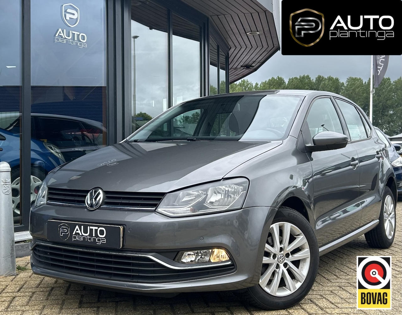 Volkswagen Polo - 1.2 TSI Highline 90PK | Volledige Onderhoudshistorie | 5 Deurs | Parkeersensoren Voor en A - AutoWereld.nl
