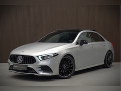 Mercedes-Benz A-klasse - 180 Business Solution AMG | Panoramadak | Stoelverwarming | Camera | Navigatie | Apple Car