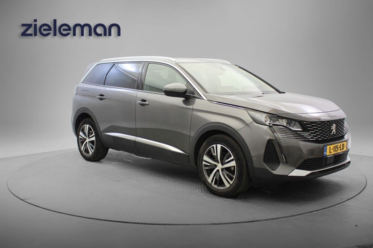 Peugeot 5008 - 1.2 PureTech Allure Automaat - Digitaal Cockpit, Carplay, Camera, Half Leer - AutoWereld.nl