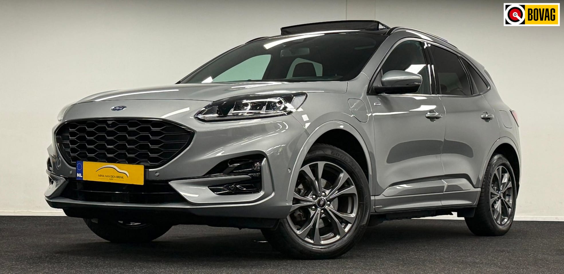 Ford Kuga - 2.5 PHEV ST-Line*Trekhaak*Panodak*Navi*Camera*Carplay*Stoelverw* - AutoWereld.nl