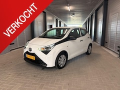 Toyota Aygo - 1.0 VVT-i x-fun Airco/Led