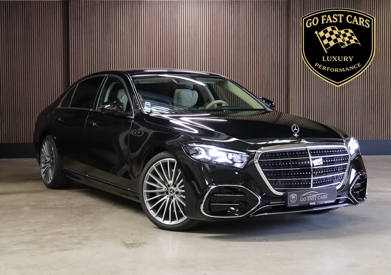 Mercedes-Benz S-klasse - 450d 4MATIC AMG Lang|Model 2027 VOL!|390 PK|Chaffeurspakket Rear entertainment 4seater|BTW - AutoWereld.nl