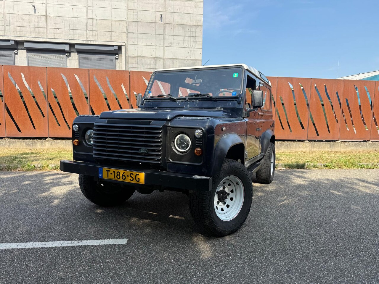 Land Rover Defender 90 - AutoWereld.nl