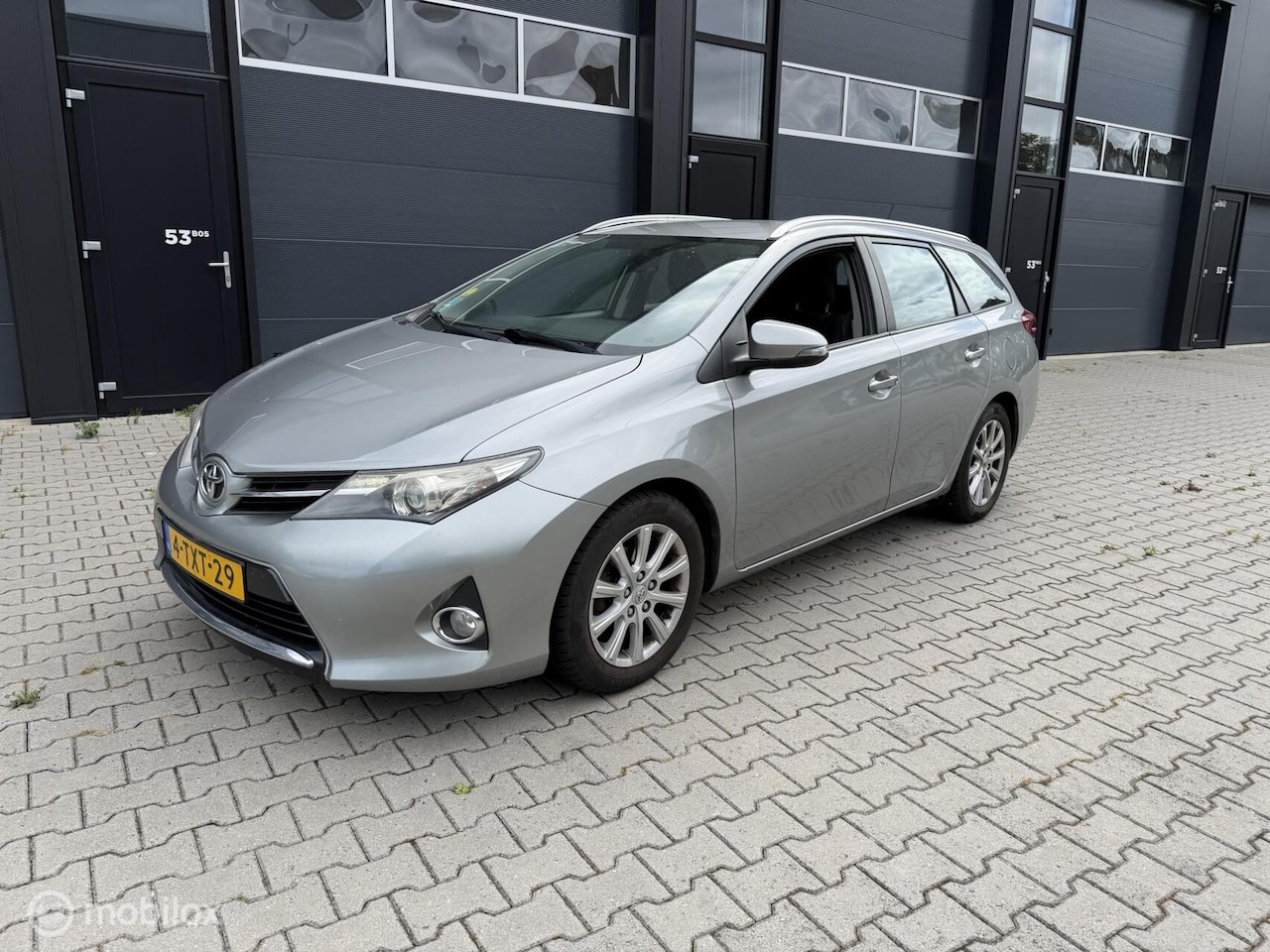 Toyota Auris Touring Sports - 1.4D Aspiration 1.4D Aspiration - AutoWereld.nl