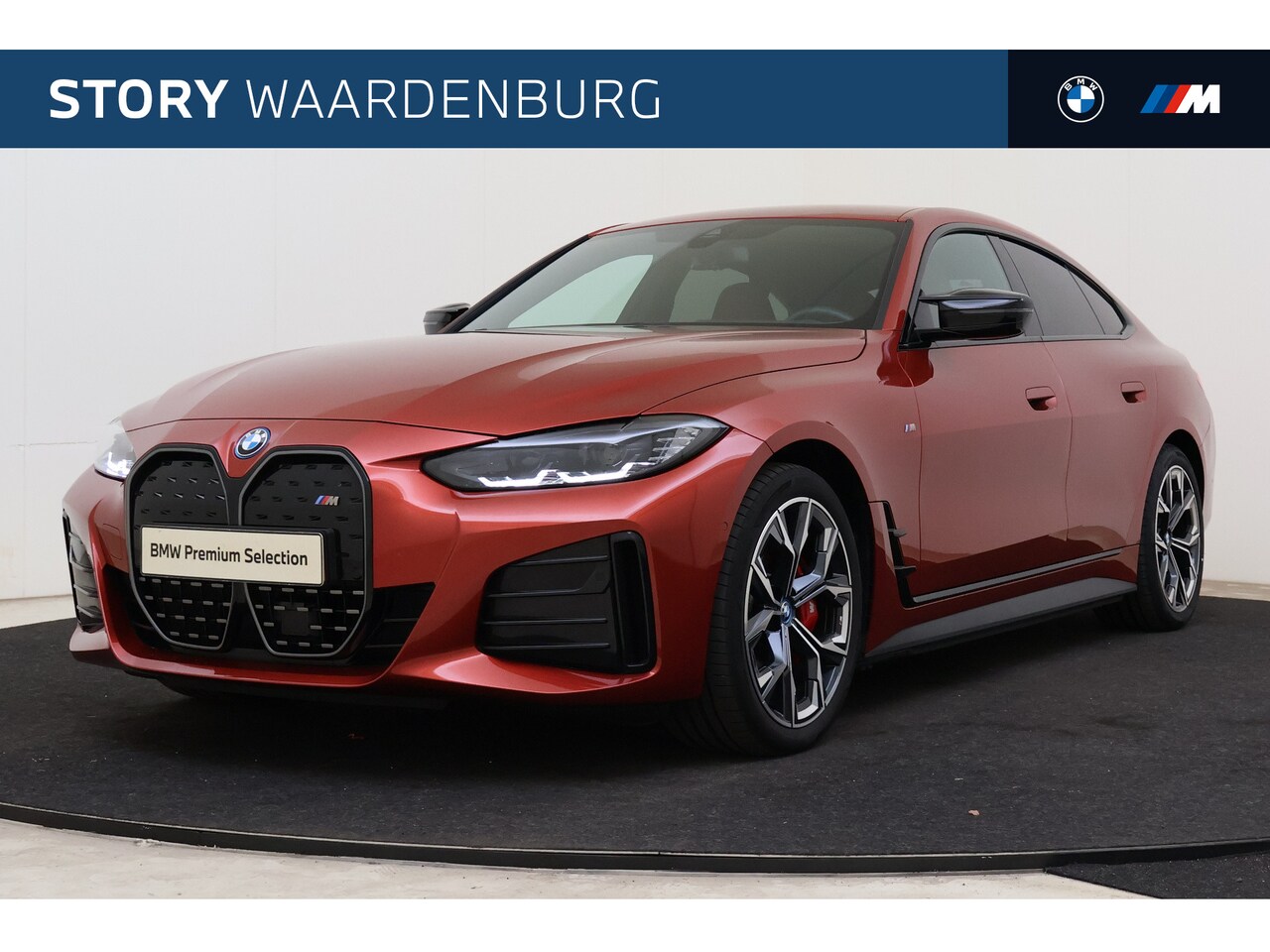 BMW i4 - M50 High Executive M Sport / M Sportstoelen / Harman Kardon / Achteruitrijcamera / Getint - AutoWereld.nl