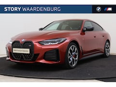 BMW i4 - M50 High Executive M Sport / M Sportstoelen / Harman Kardon / Achteruitrijcamera / Getint