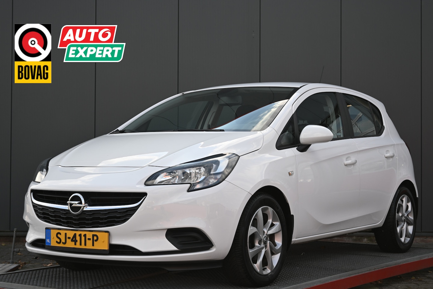 Opel Corsa - 1.4 Online Edition automaat carplay - AutoWereld.nl