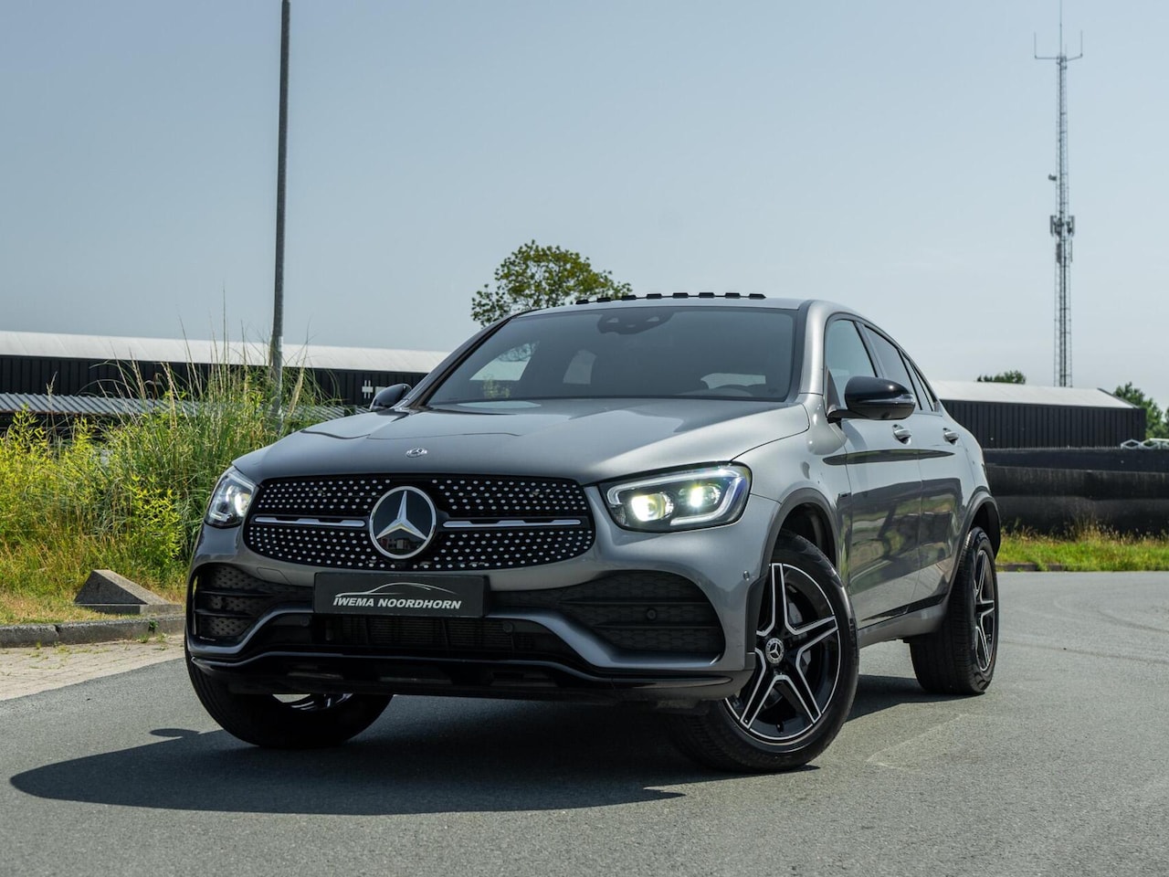 Mercedes-Benz GLC-klasse Coupé - 300e 4MATIC AMG|Panoramadak|Burmester®|Camera 360°|Stoelverw.|Memory|Head up|Zonneschermen - AutoWereld.nl