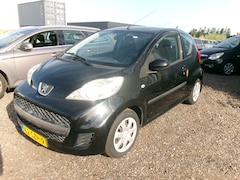 Peugeot 107 - 1.0-12V XS