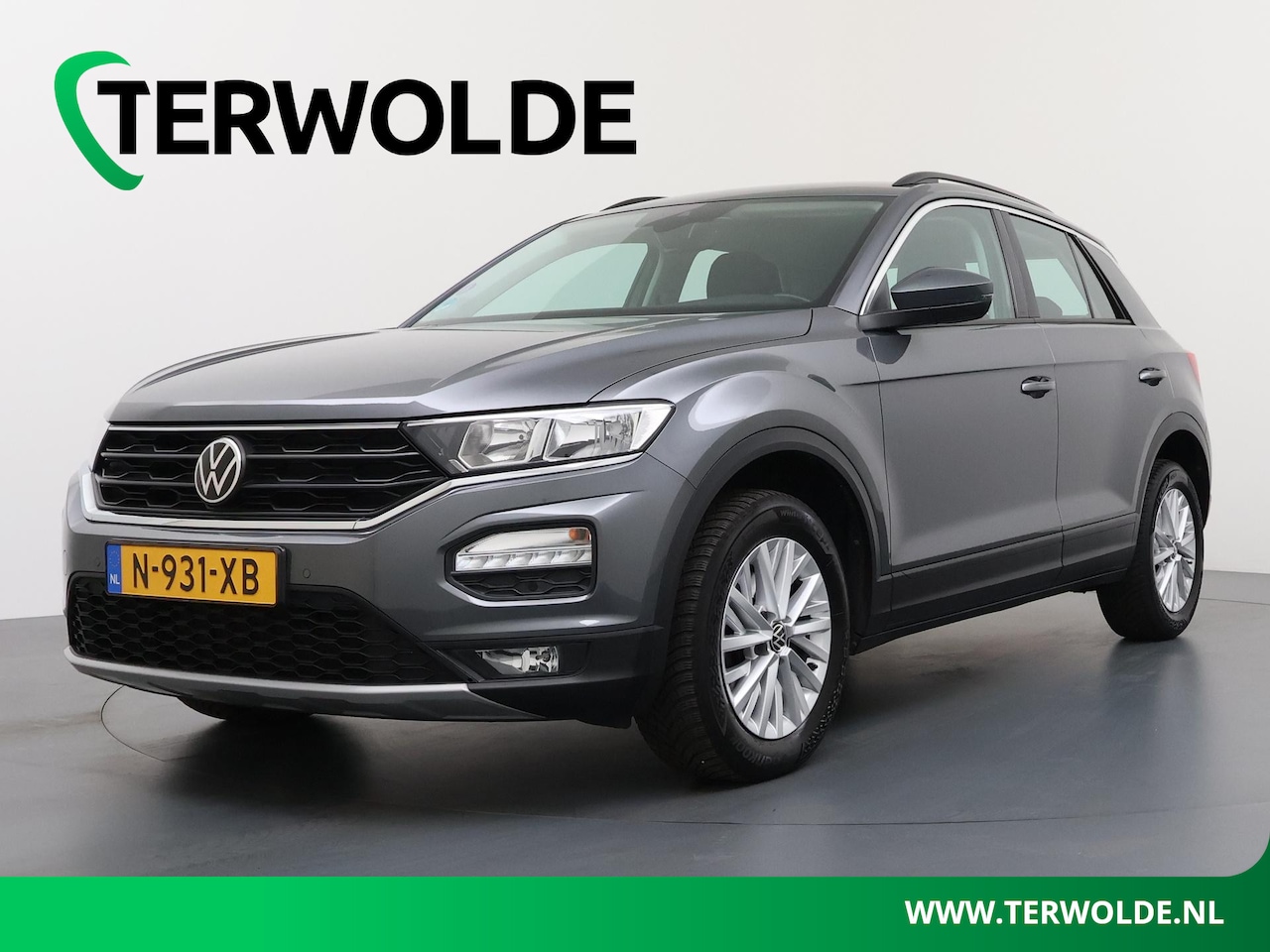 Volkswagen T-Roc - 1.5 TSI Style | Navigatie | Adapt Cruisecontrol | Trekhaak | - AutoWereld.nl