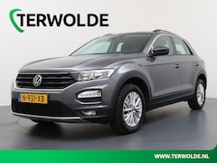 Volkswagen T-Roc - 1.5 TSI Style | Navigatie | Adapt Cruisecontrol | Trekhaak |
