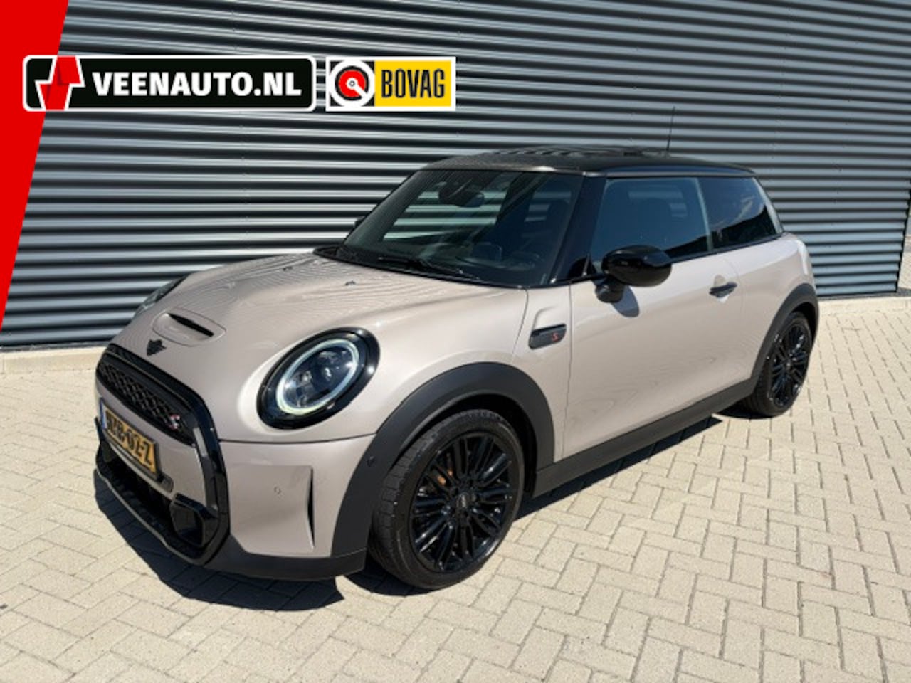 MINI Cooper S - Mini 2.0 Yours Pano/Camera/Leder/Apple - AutoWereld.nl