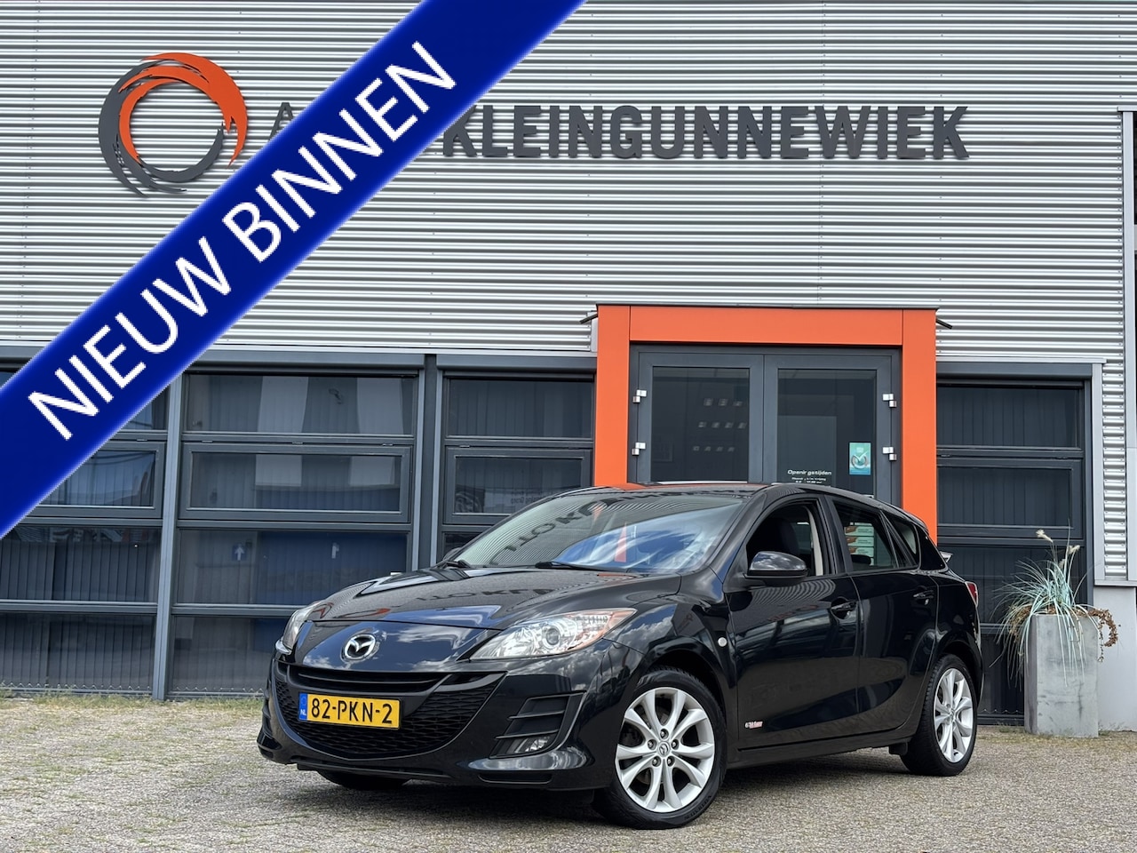 Mazda 3 - 1.6 GT-M Line / NL Auto / Stoel & Voorruitverwarming / Allseason Banden / Nette Auto / - AutoWereld.nl